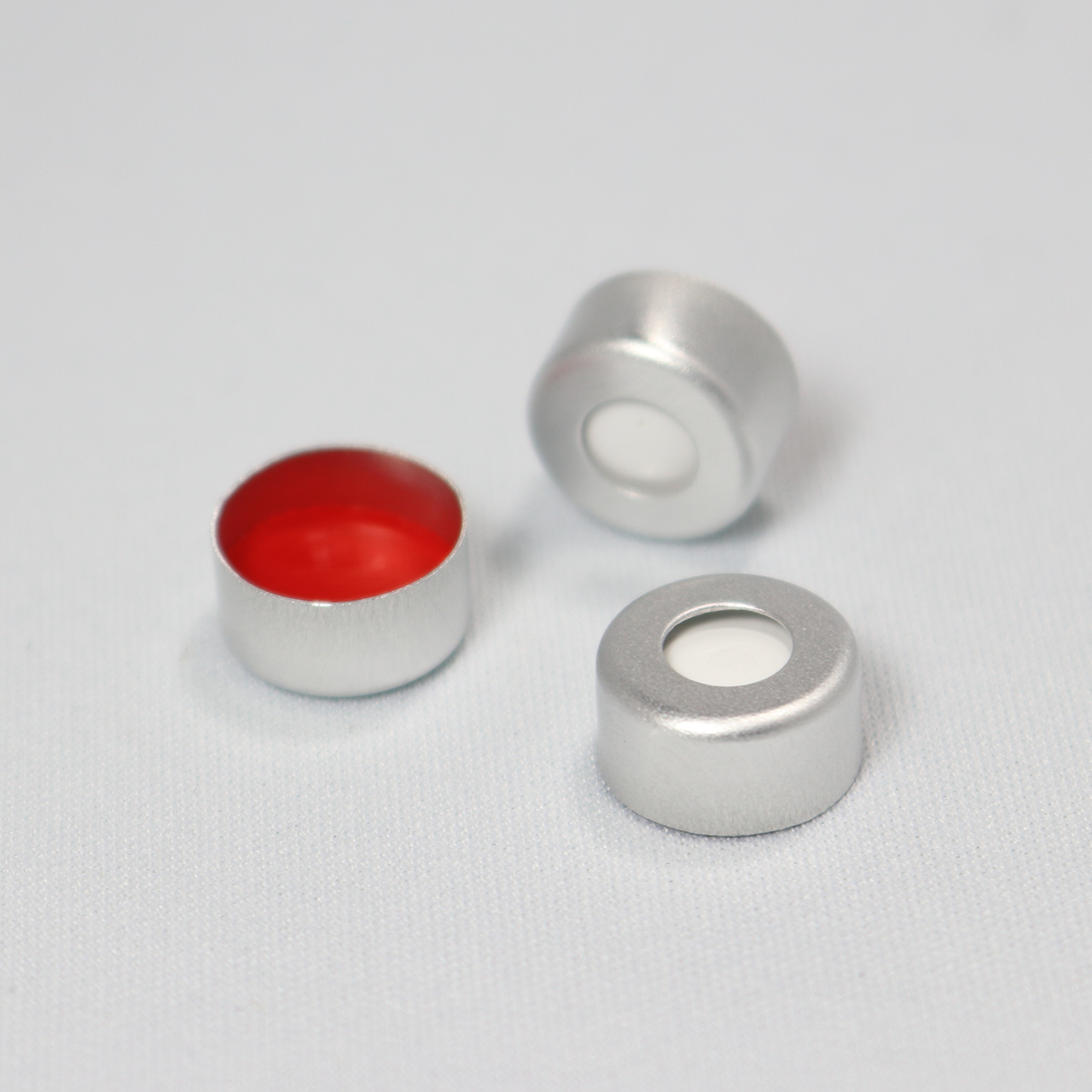 Crimp Cap, CHROMSPEC 11mm Silver Aluminum, Open Top, with 0.040" Thick Red PTFE/White Silicone Septum, Minimum Order Quantity of 20 Packages
