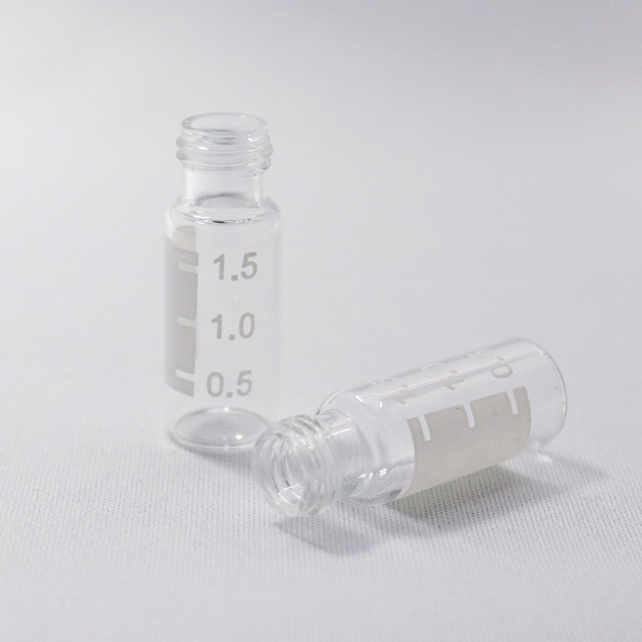 Vial, CHROMSPEC, Screw Thread 2 mL, 12 x 32 mm, 9-425, Clear Glass, Silanized, with Graduated Write-On Patch