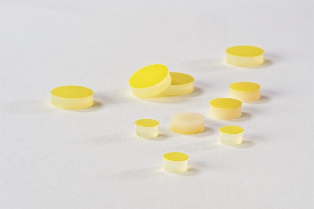 Septa, 6.35 mm x 0.125", High Temperature, Low Bleed PTFE/Silicone Rubber