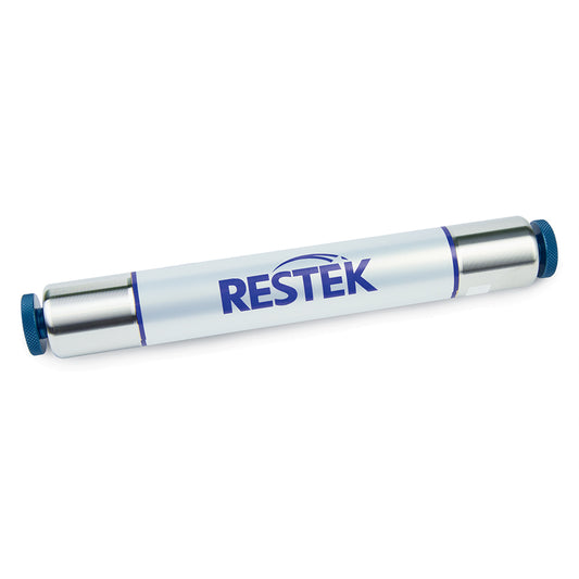 Helium-Specific Replacement Triple Trap (removes oxygen, moisture and hydrocarbons)