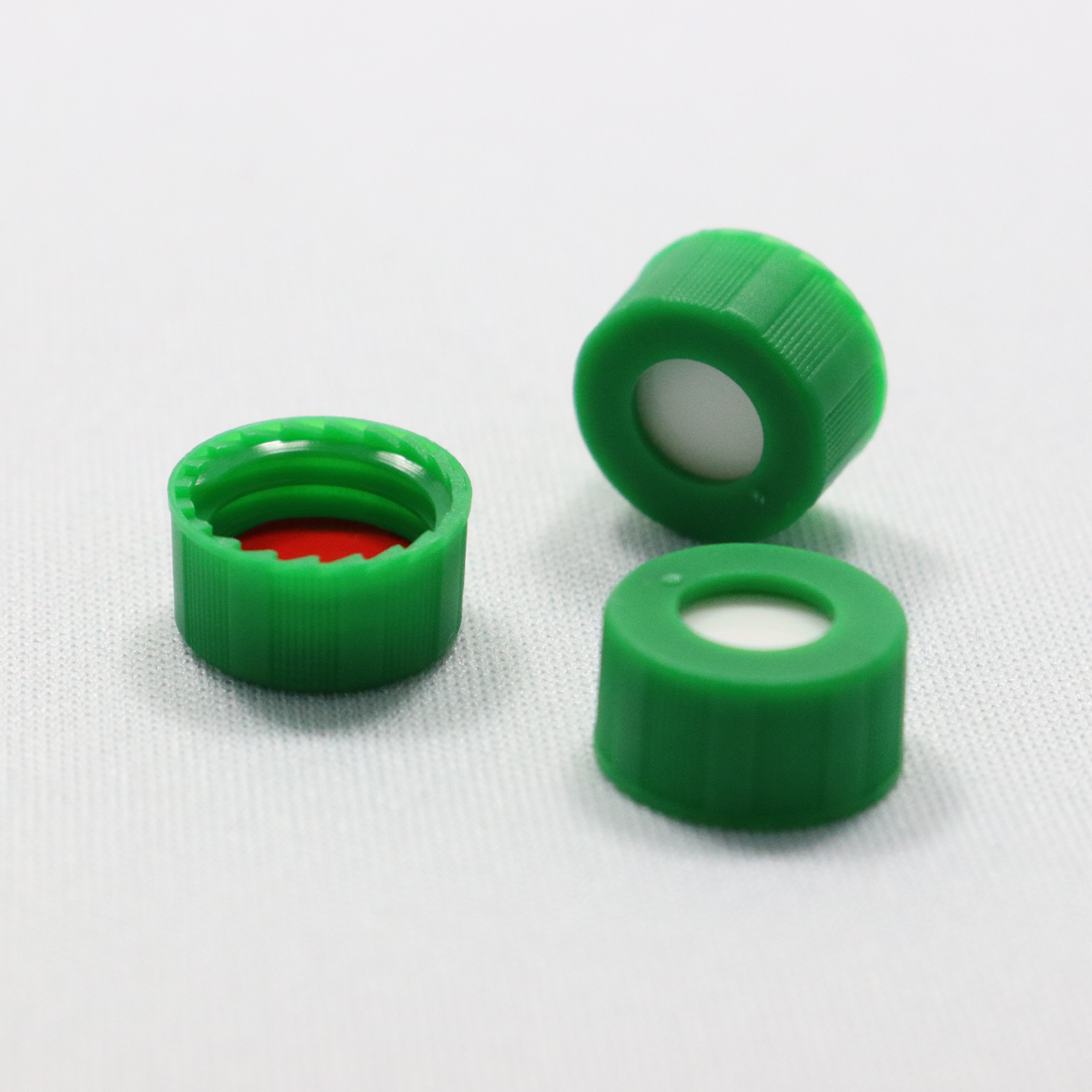 Screw Cap, CHROMSPEC, 9 mm, Open Top, Green with 0.040" Red PTFE/White Easy Pierce Silicone Septum