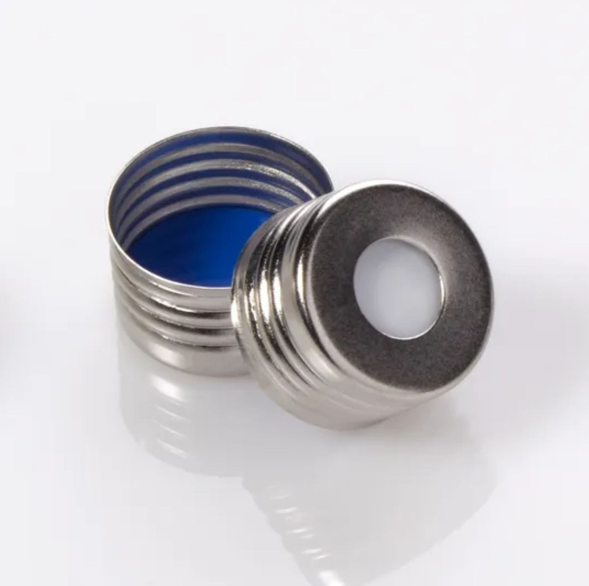 18 mm Open Top Magnetic with 0.060" Dark Blue PTFE/Silicone Septa Screw Cap, 100/pk