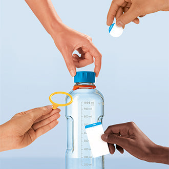 DURAN® YOUTILITY Bottle, 125 mL, Clear, Graduated, GL45, with Cyan Screw Cap and Pouring Ring