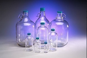 Boston Round Bottle with PTFE Lined Closed Cap - Clear Glass - 10 Class